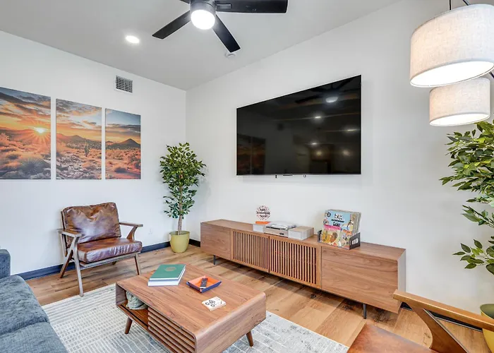 Newly Finished, High-end Near Tucson's Best! Holiday home *