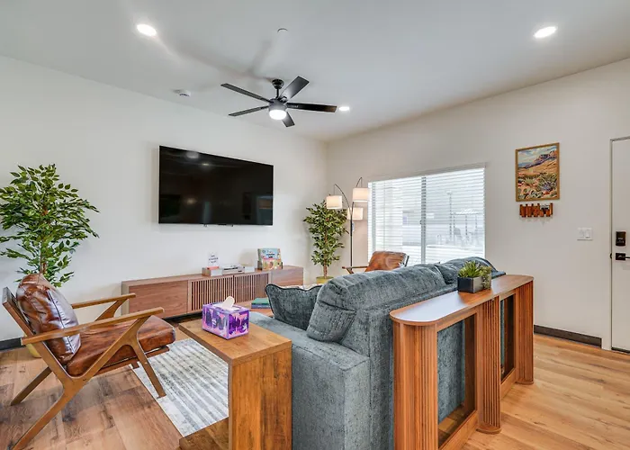 Newly Finished, High-end Near Tucson's Best! Holiday home *
