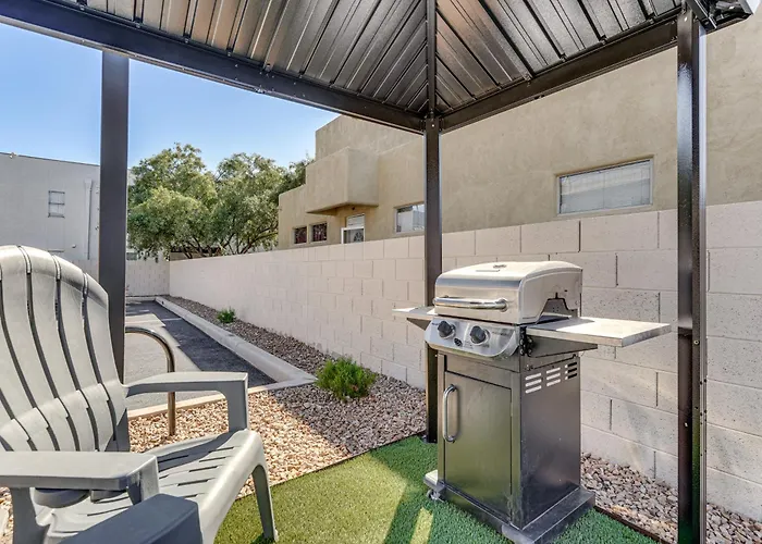 Newly Finished, High-end Near Tucson's Best! Tucson